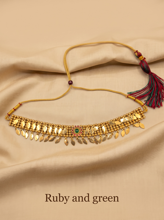 Elakkathali Pendant Choker Set