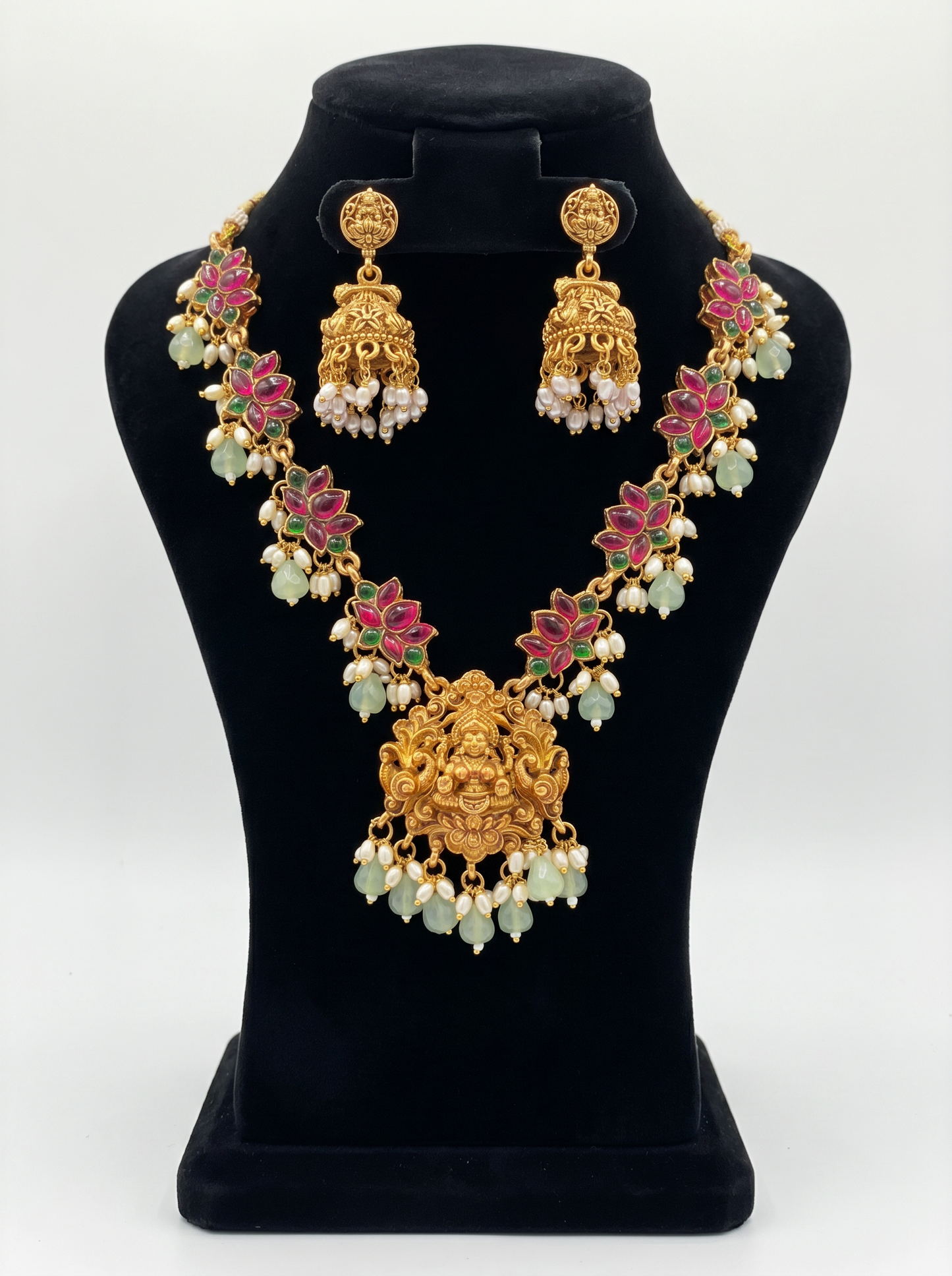 Goddess Ornate Necklace Set