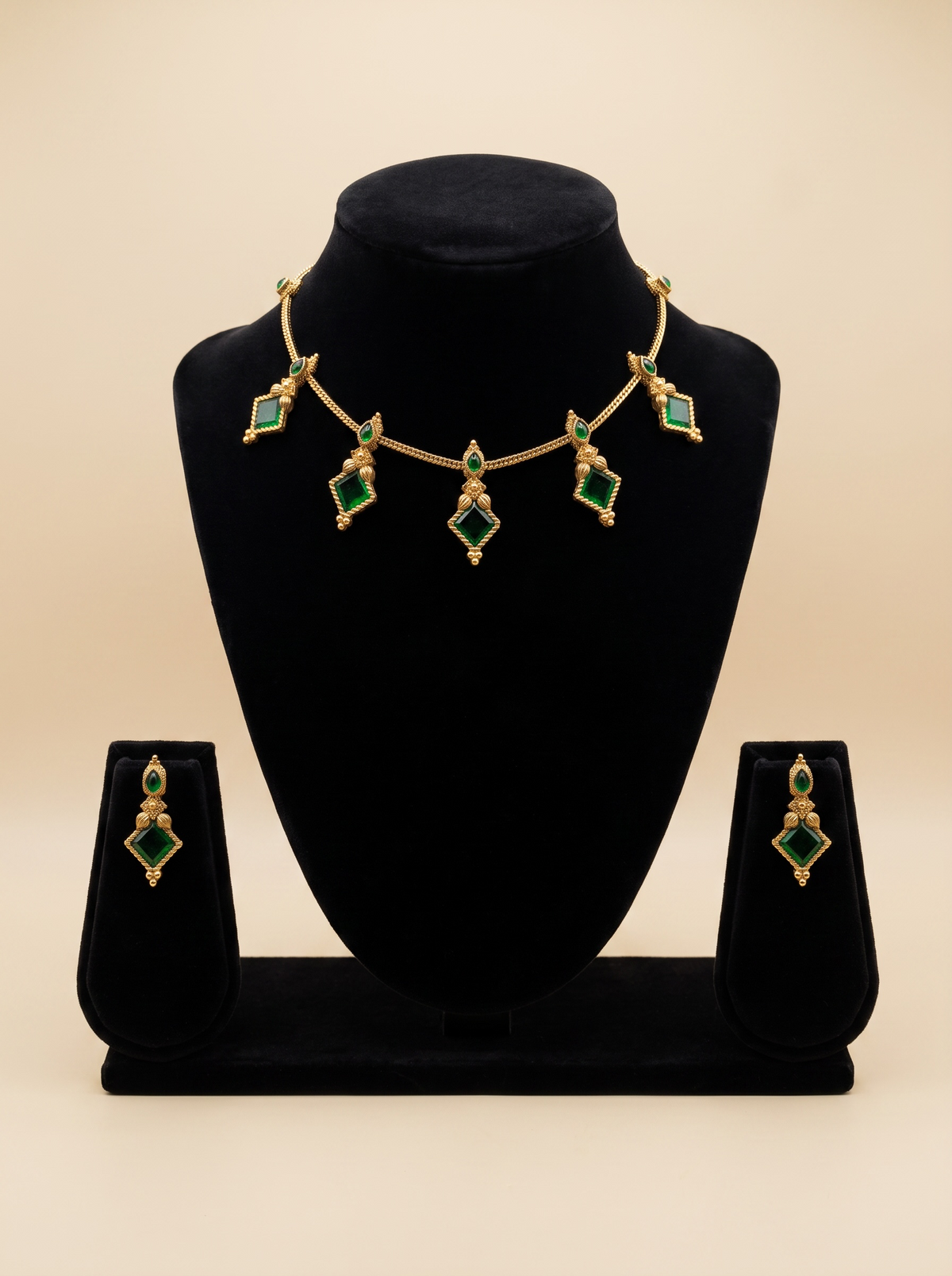Palakka Kite-Drop Necklace & Earring Set