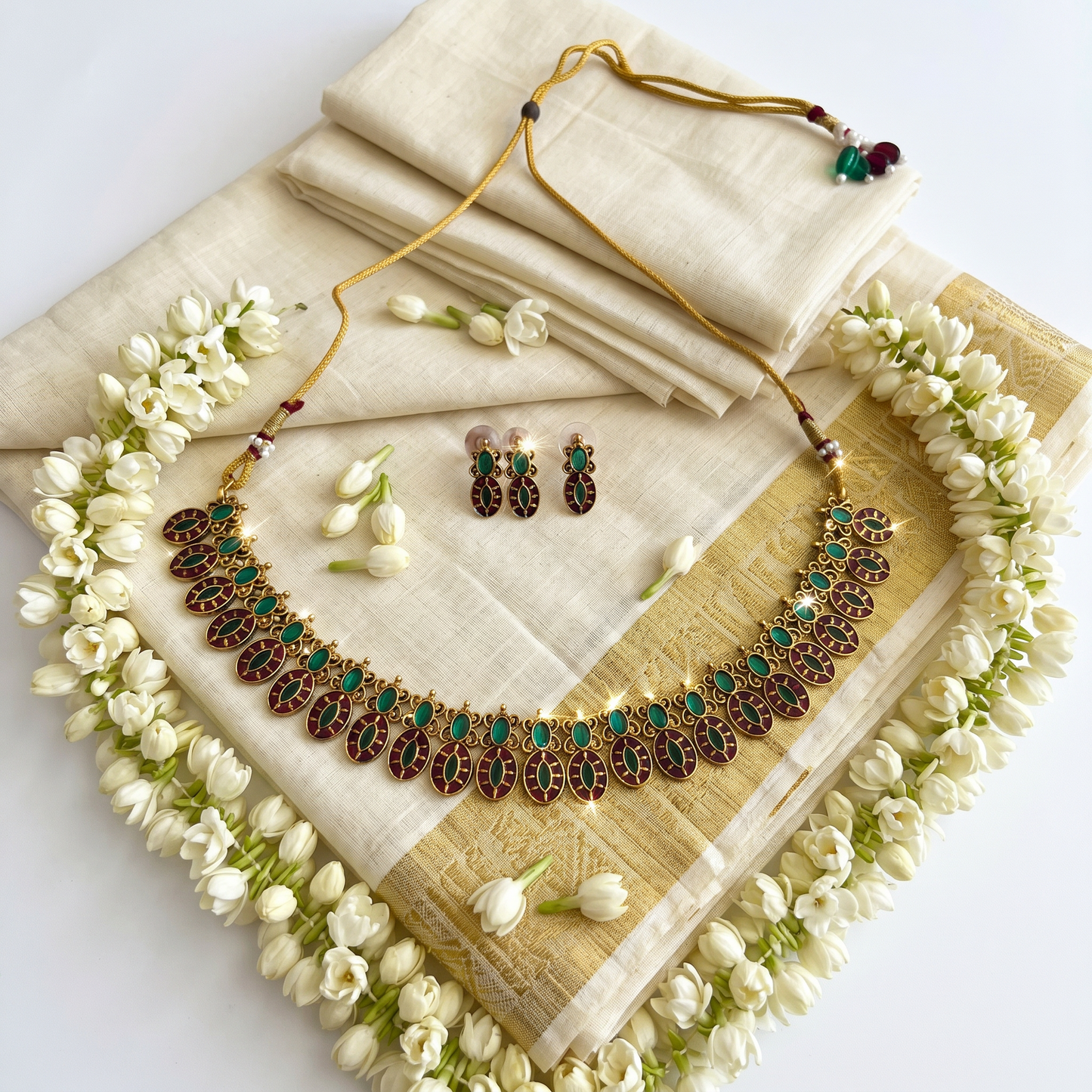 Kemp Oval Leaf Necklace Set with Earrings