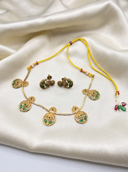 Heritage Petal Necklace Set