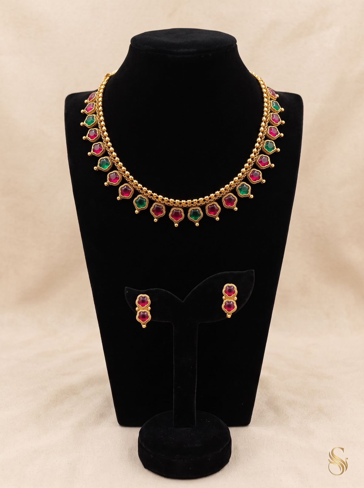 Kemp Bloom Necklace Set