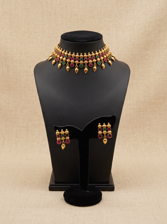 Ruby and Emerald Elakkathali Choker Set(Standard)