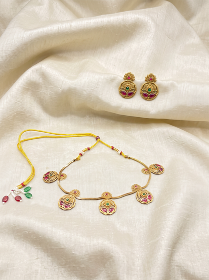 Heritage Petal Necklace Set