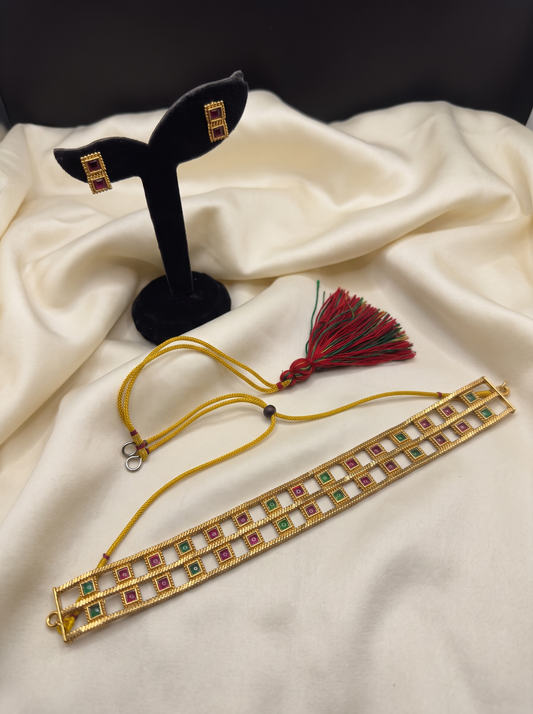 Regal Grid Choker Set