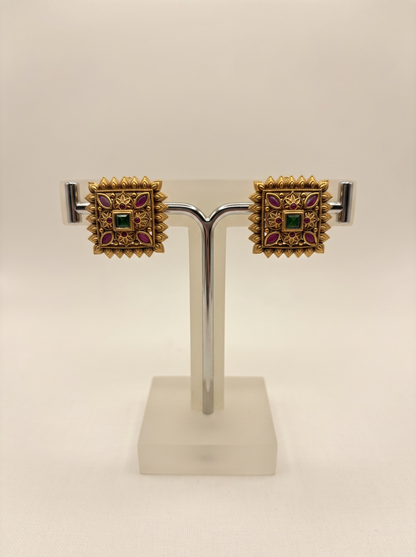 Sunburst Radiance Antique-Finish Stud Earrings