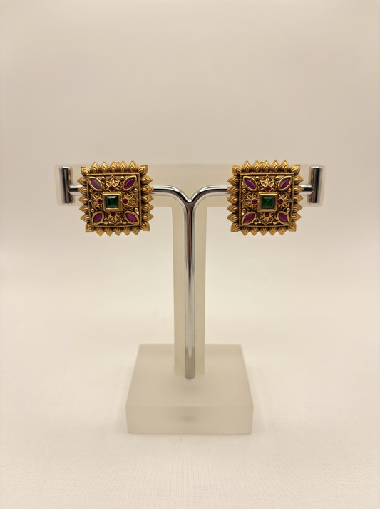 Sunburst Radiance Antique-Finish Stud Earrings