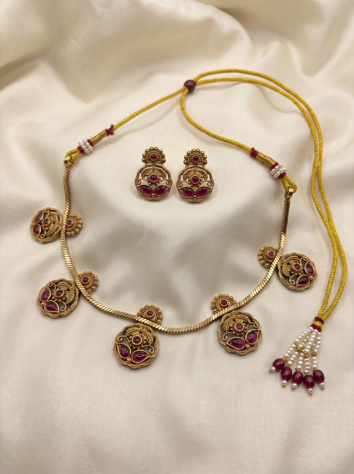 Heritage Petal Necklace Set
