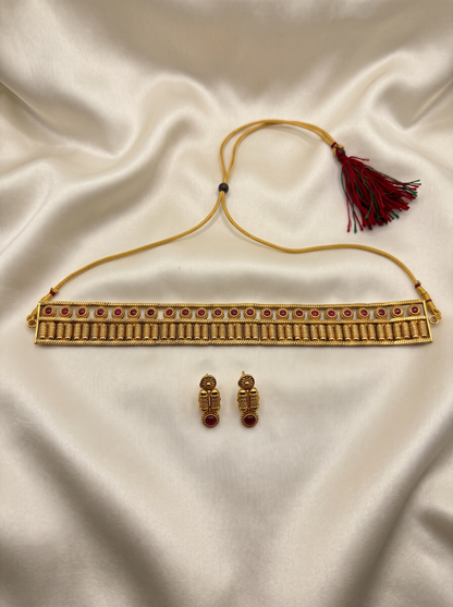 Antique Gold tone Kundan Choker Set