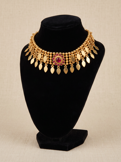 Elakkathali Pendant Choker Set